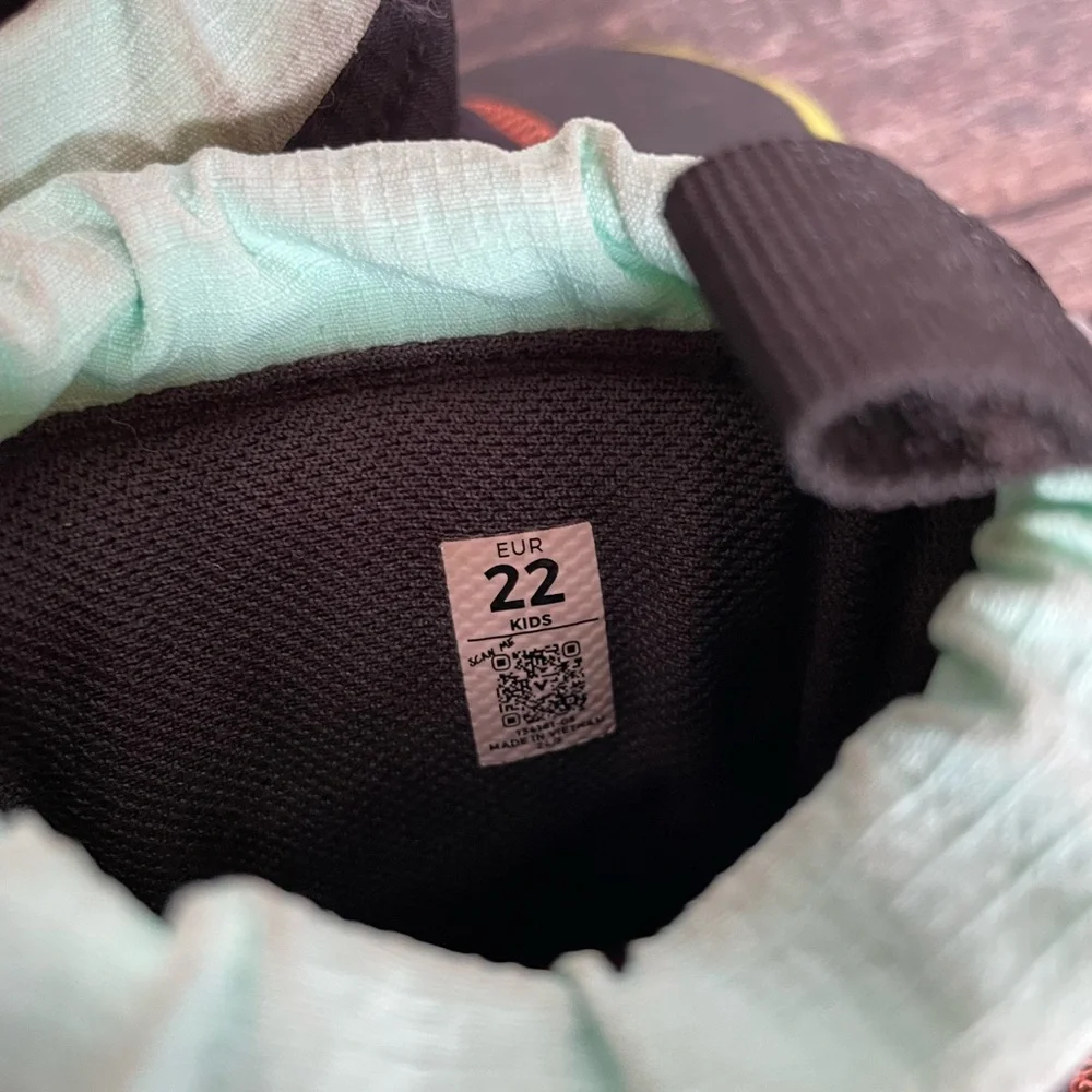 Toddlers Vivobarefoot Winter Boots - Picture 6 of 7